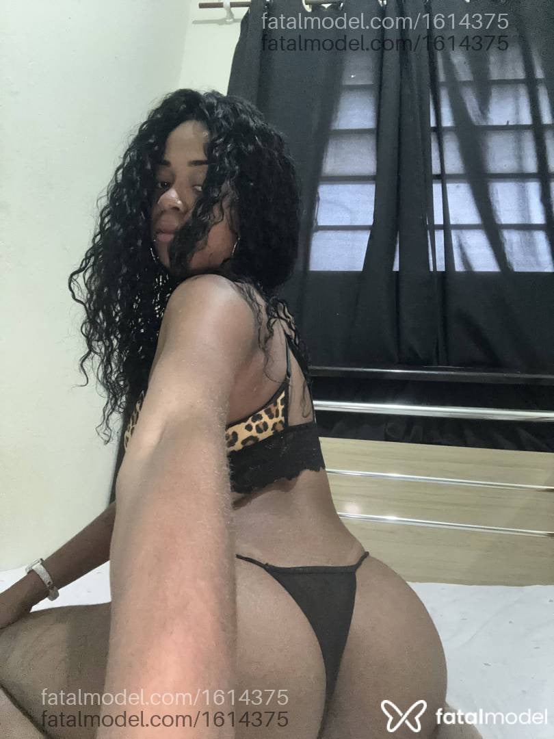 Acompanhante mulher morena (o) de olhos pretos em Volta Redonda - Lavinia Sapek