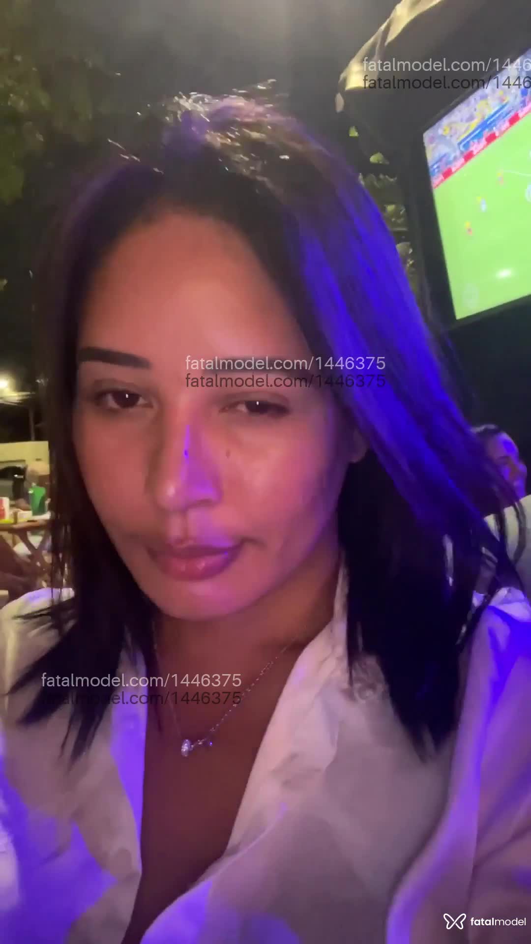 Acompanhante travesti com cabelo castanho de olhos castanhos em Recife - Leticia medina