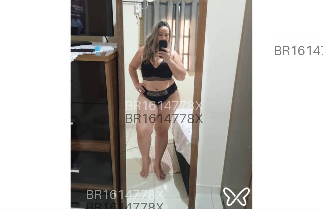 Acompanhante mulher com cabelo castanho de olhos castanhos em Andradina - Larissa
