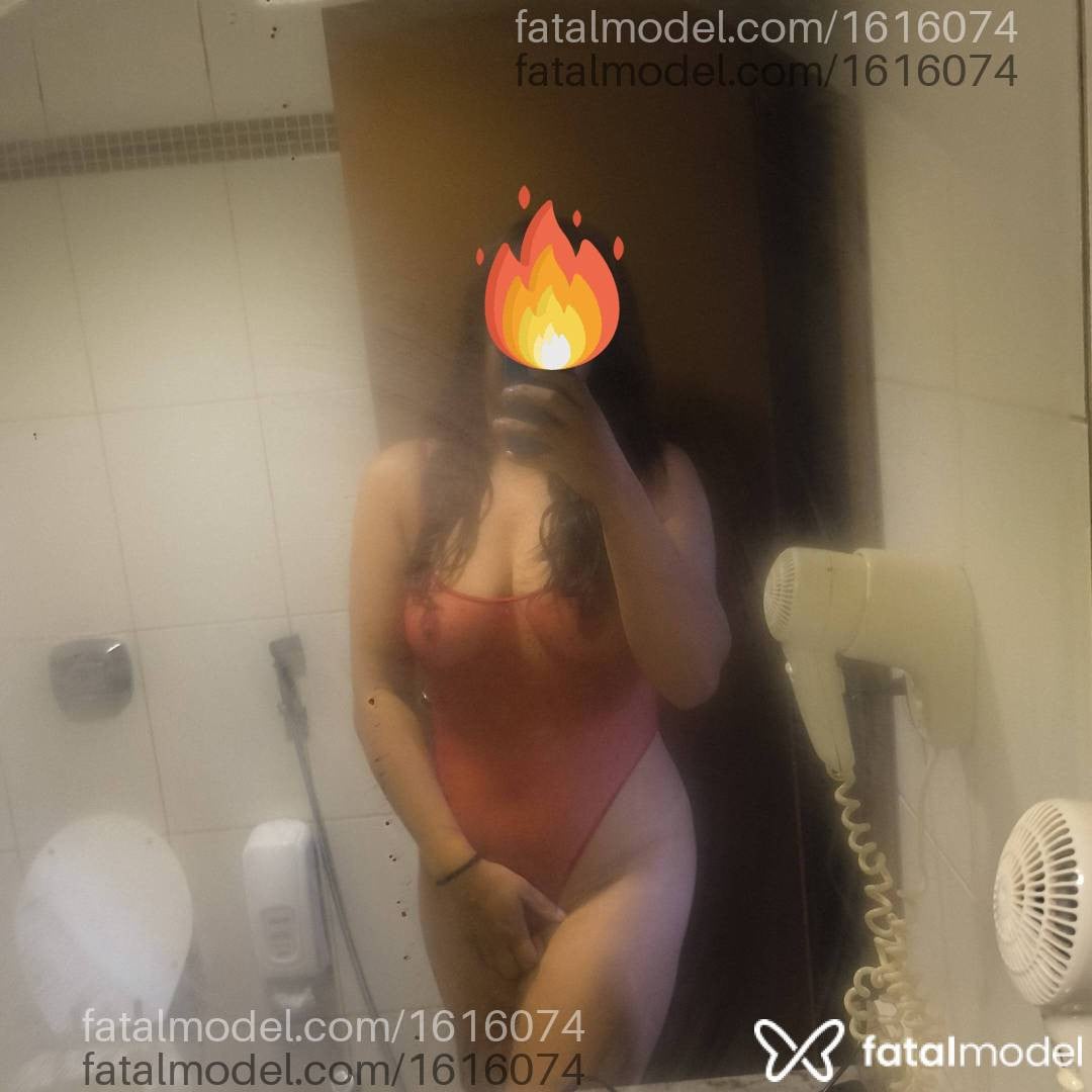 Acompanhante mulher com cabelo castanho de olhos castanhos em Petrópolis - Orlanda Massot
