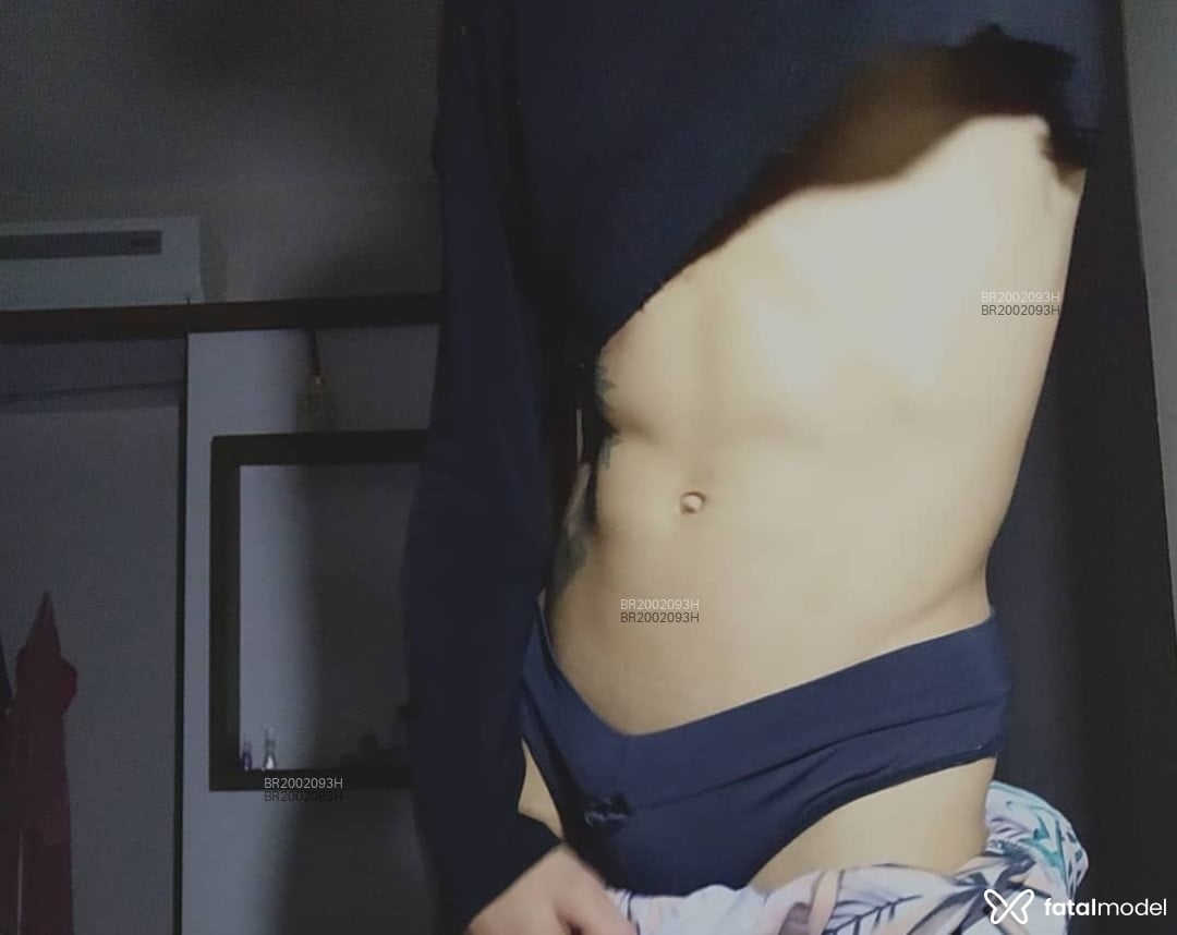 Acompanhante mulher trans com cabelo castanho de olhos castanhos em Goiânia Acompanhante mulher trans com cabelo castanho de olhos castanhos em Goiânia - Jhenny