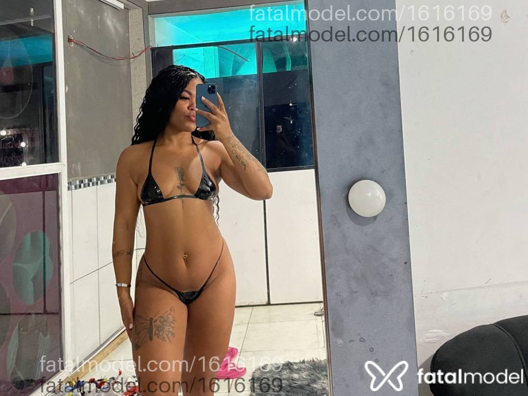 Acompanhante mulher com cabelo castanho de olhos castanhos - Gabriela