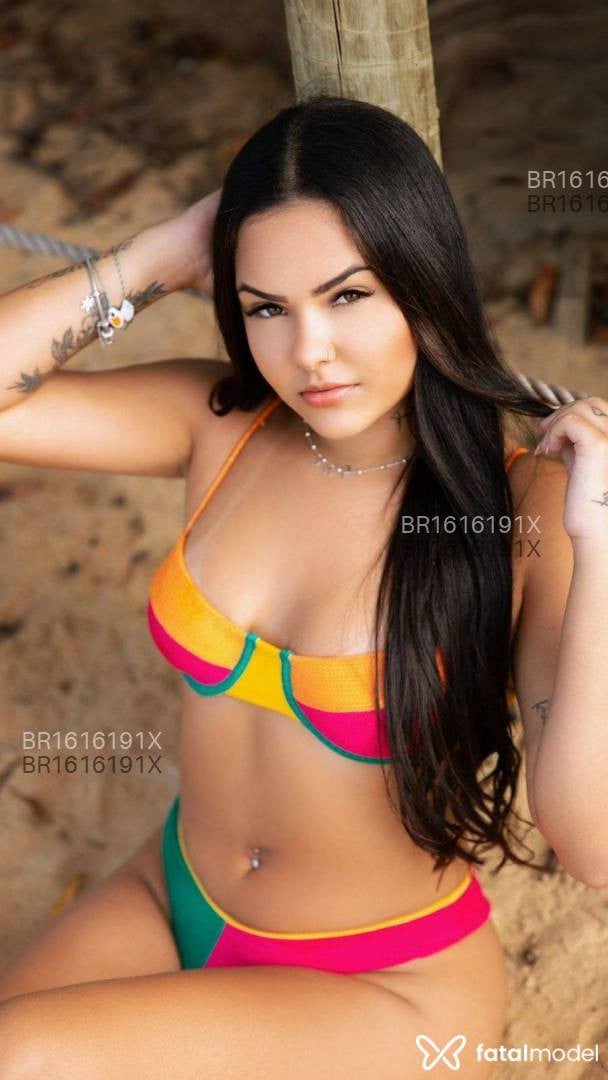 Acompanhante mulher morena (o) de olhos castanhos em Uberaba - Isabella Duarte