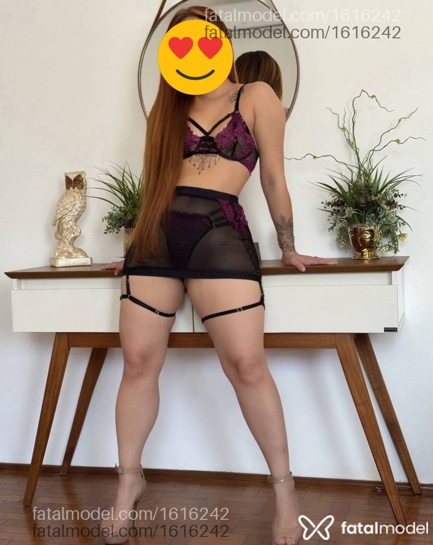 Acompanhante mulher ruiva (o) de olhos castanhos - Victória Valentina Acompanhante mulher ruiva (o) de olhos castanhos - Victória Valentina