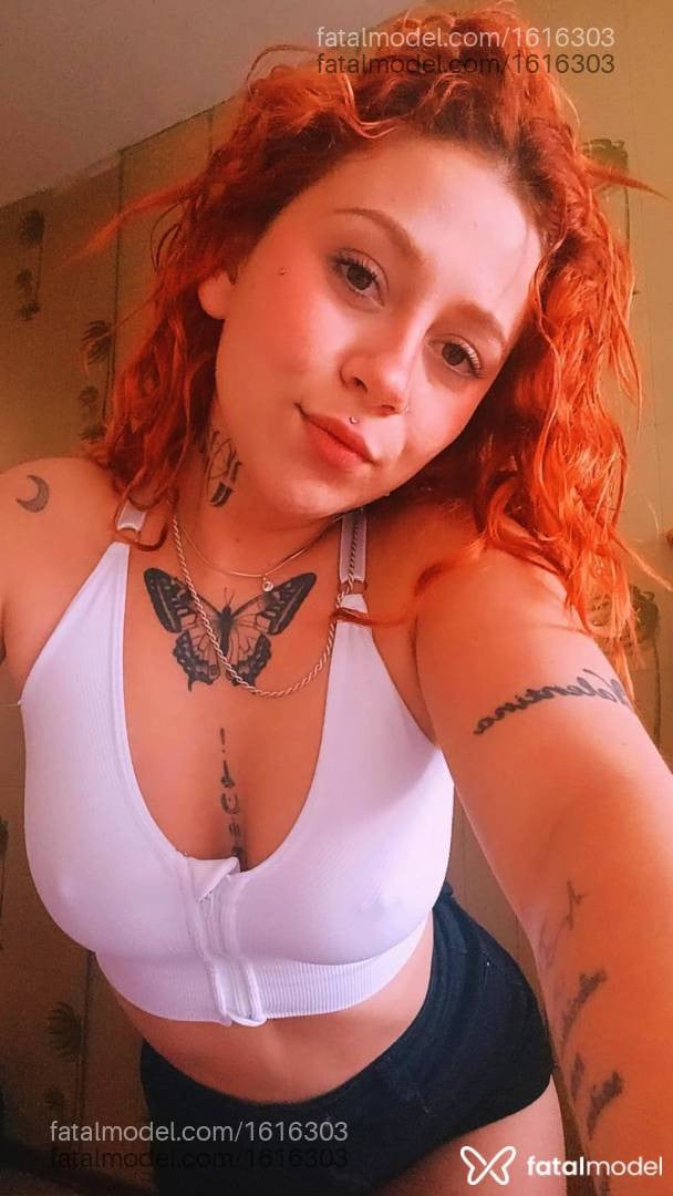 Acompanhante mulher ruiva (o) de olhos mel - Nicolly