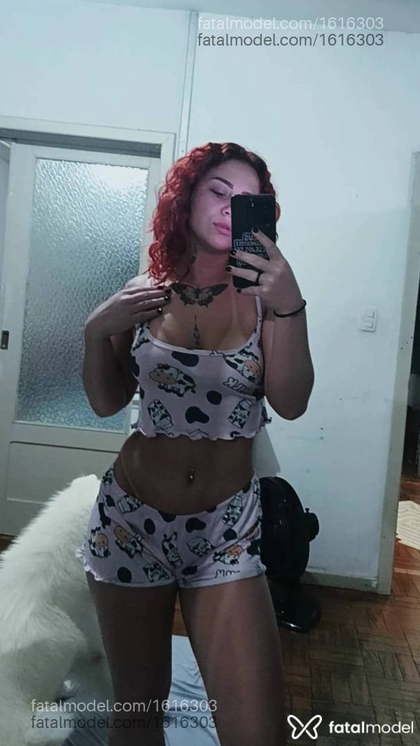 Acompanhante mulher ruiva (o) de olhos mel - Nicolly