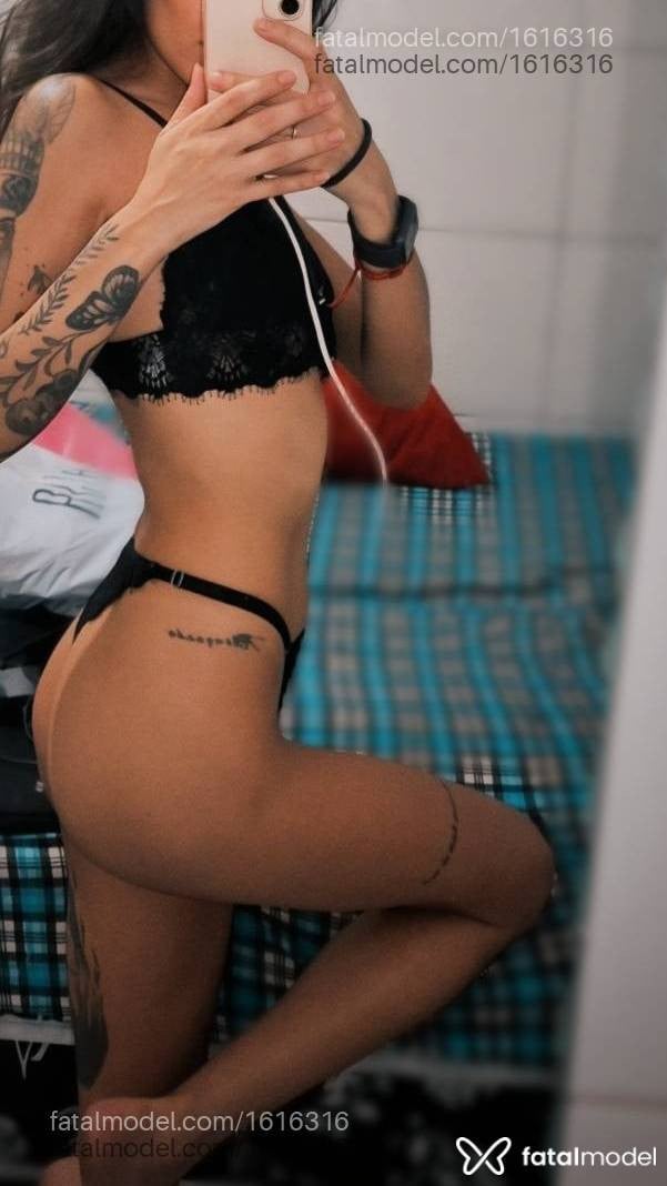 Acompanhante mulher com cabelo castanho de olhos castanhos - Anna