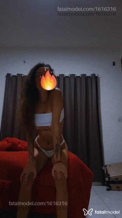 Acompanhante mulher com cabelo castanho de olhos castanhos - Anna
