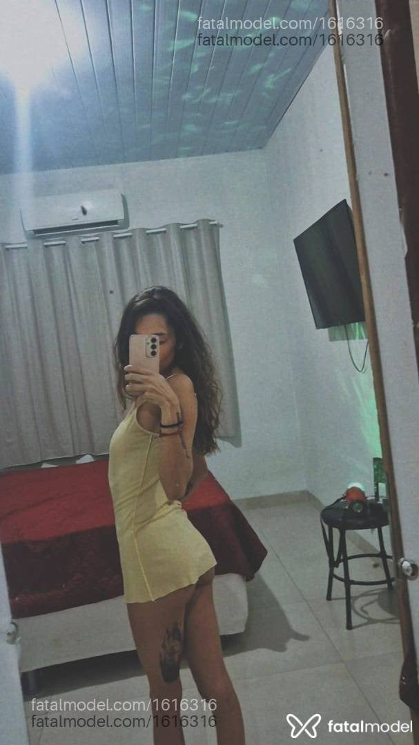 Acompanhante mulher com cabelo castanho de olhos castanhos em Sinop - Anna