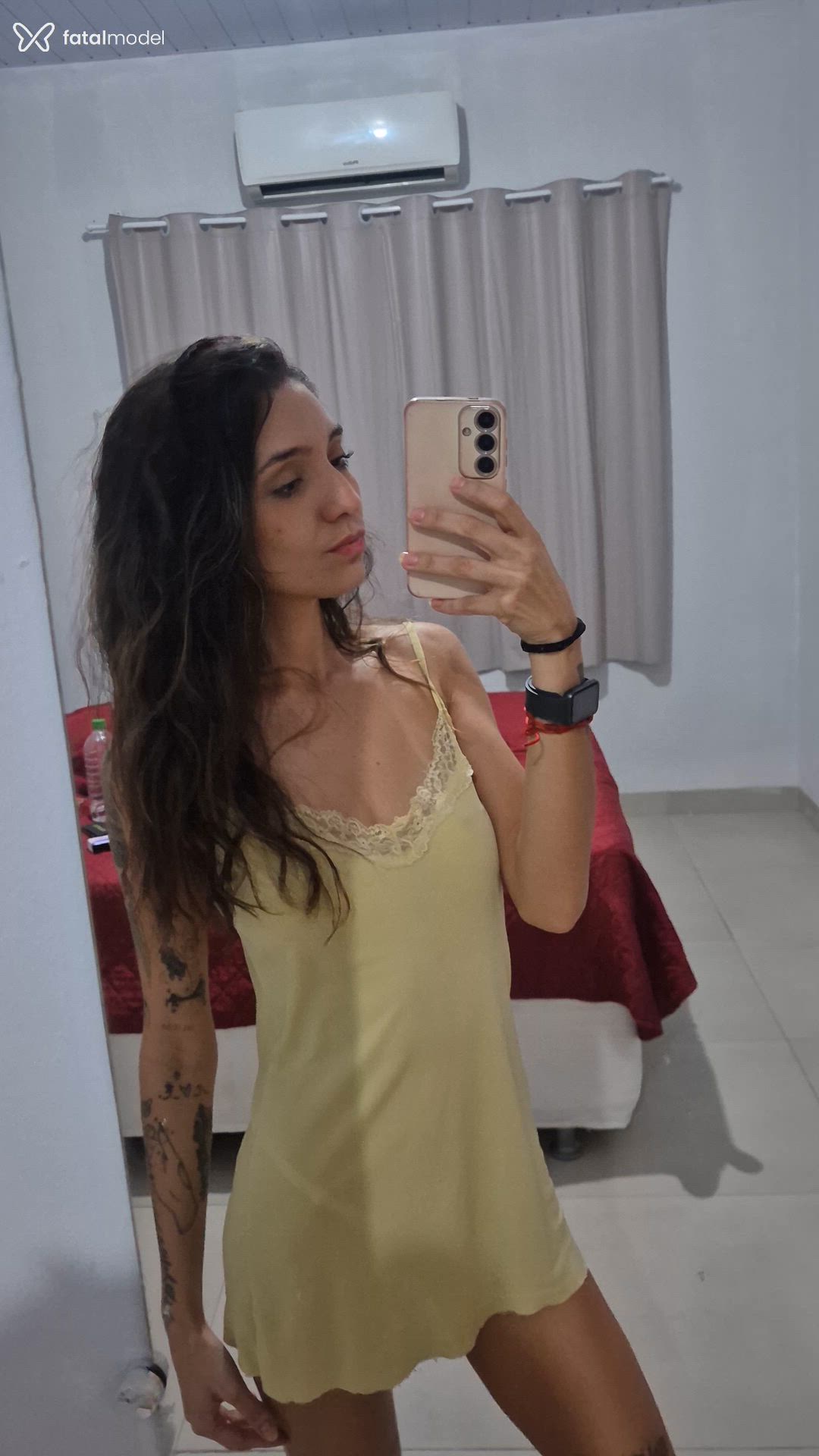 Acompanhante mulher com cabelo castanho de olhos castanhos em Lucas do Rio Verde Acompanhante mulher com cabelo castanho de olhos castanhos em Lucas do Rio Verde - Anna