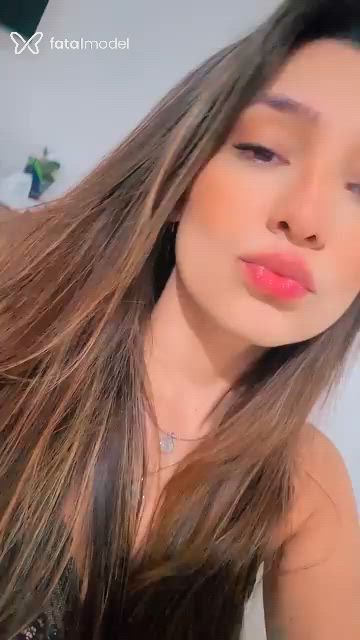 Acompanhante mulher com cabelo castanho de olhos castanhos em Lucas do Rio Verde Acompanhante mulher com cabelo castanho de olhos castanhos em Lucas do Rio Verde - Anna