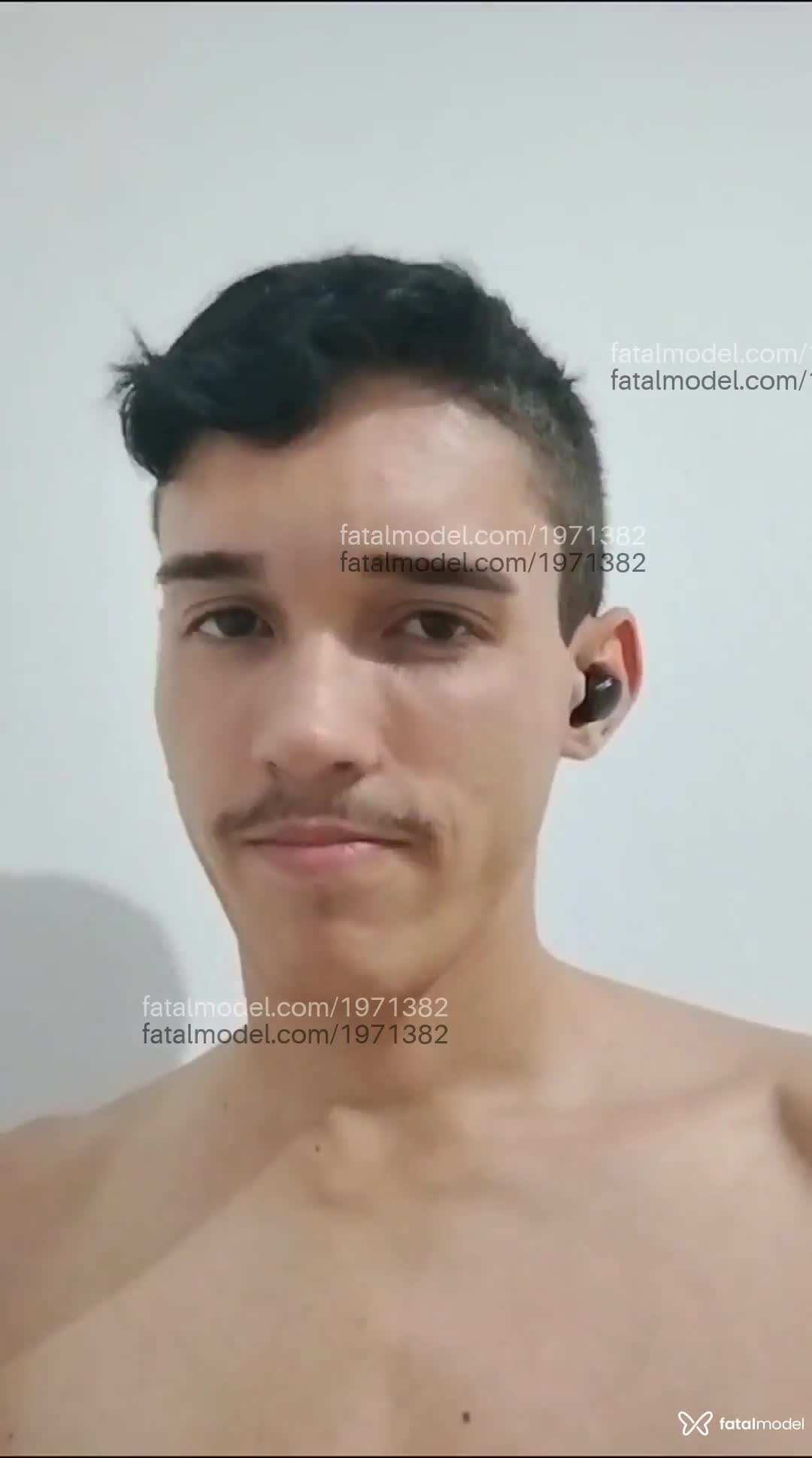 Acompanhante homem morena (o) de olhos castanhos em Aparecida de Goiânia Acompanhante homem morena (o) de olhos castanhos em Aparecida de Goiânia - Lucas