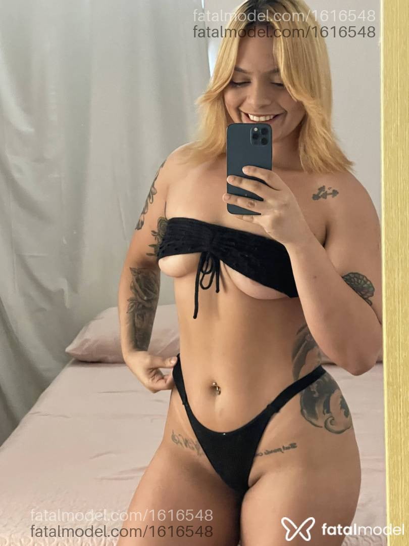Acompanhante mulher com cabelo castanho de olhos castanhos - Gaby Sampaio