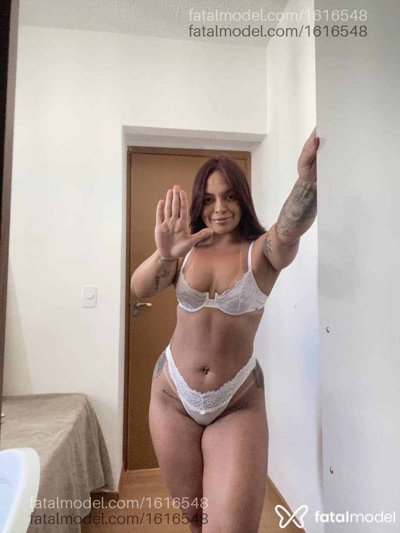Acompanhante mulher com cabelo castanho de olhos castanhos - Gaby Sampaio