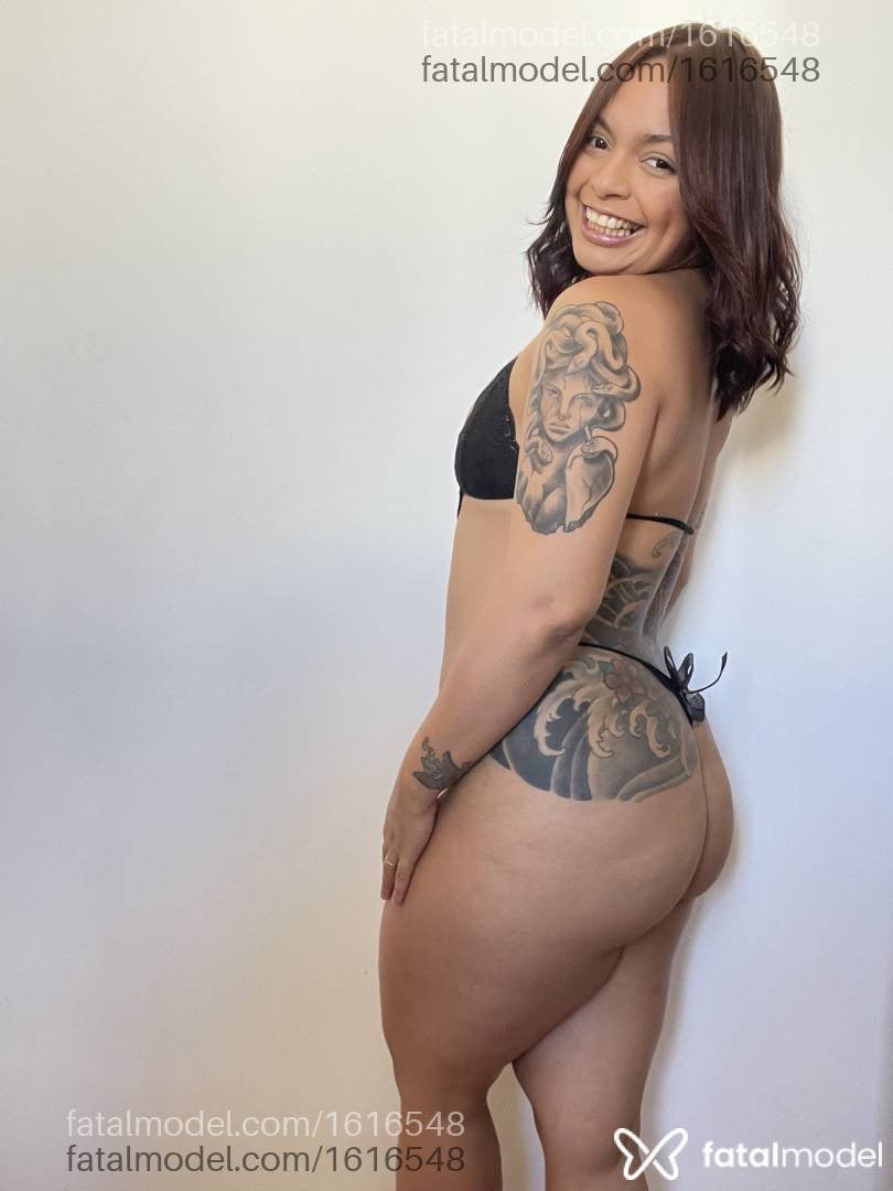 Acompanhante mulher com cabelo castanho de olhos castanhos em Maceió - Gaby Sampaio