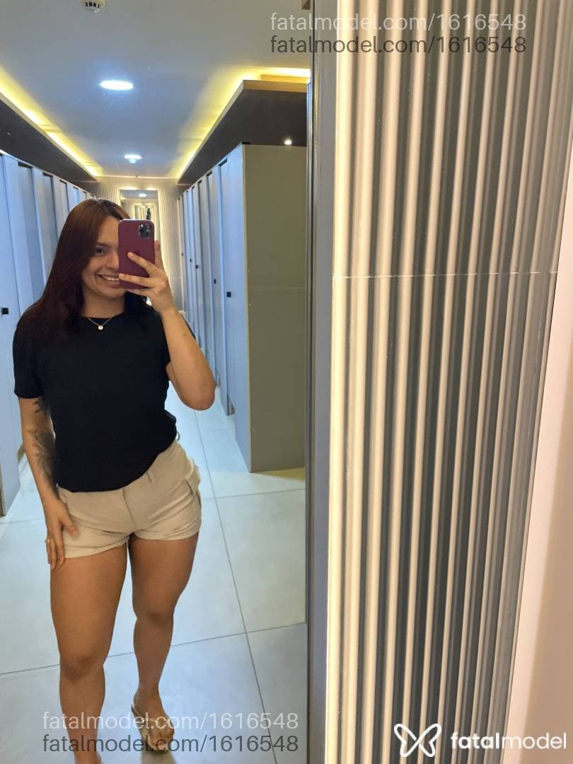 Acompanhante mulher com cabelo castanho de olhos castanhos em Maceió Acompanhante mulher com cabelo castanho de olhos castanhos em Maceió - Gaby Sampaio