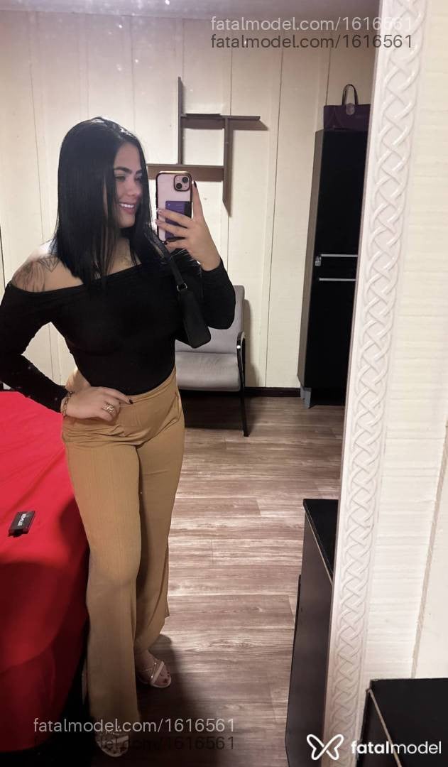 Acompanhante mulher morena (o) de olhos mel - Lays Correia