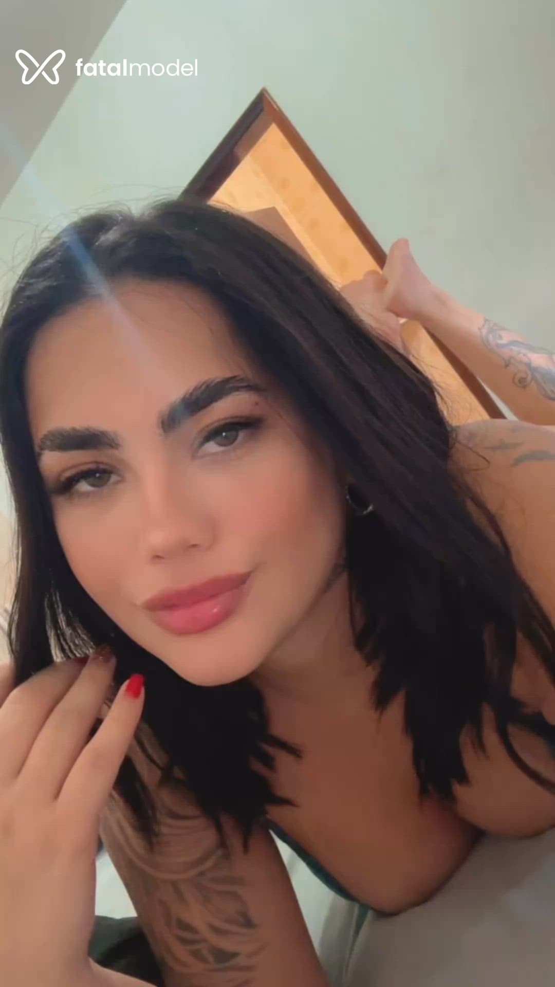 Acompanhante mulher morena (o) de olhos mel - Lays Correia