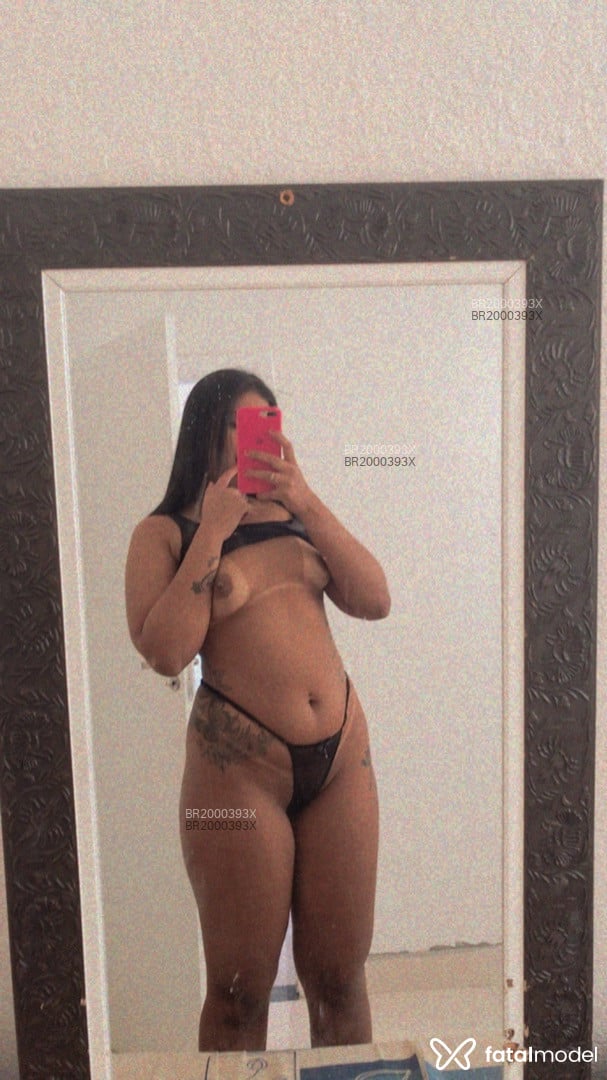 Acompanhante mulher com cabelo castanho de olhos castanhos em Aparecida de Goiânia - Eloisa