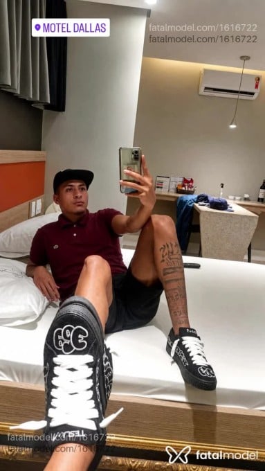 Acompanhante homem com cabelo castanho de olhos castanhos em Florianópolis - Henrique mello