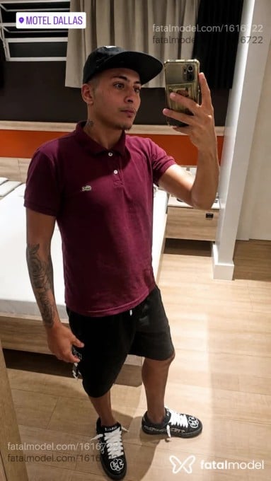 Acompanhante homem com cabelo castanho de olhos castanhos em Florianópolis - Henrique mello