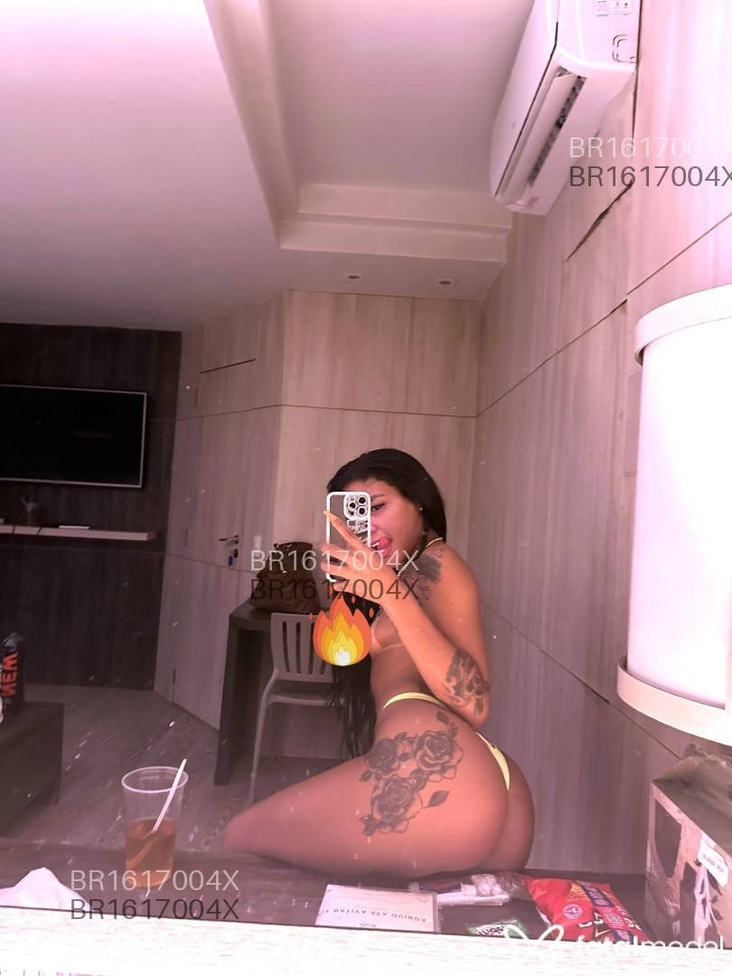 Acompanhante mulher morena (o) de olhos castanhos em Belo Horizonte - Isadora