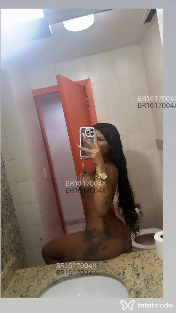 Acompanhante mulher morena (o) de olhos castanhos em Belo Horizonte - Isadora