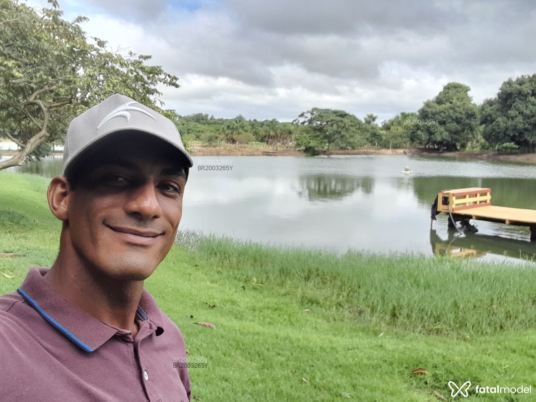 Acompanhante homem morena (o) de olhos castanhos em Guarantã do Norte Acompanhante homem morena (o) de olhos castanhos em Guarantã do Norte - Kaio Cortez