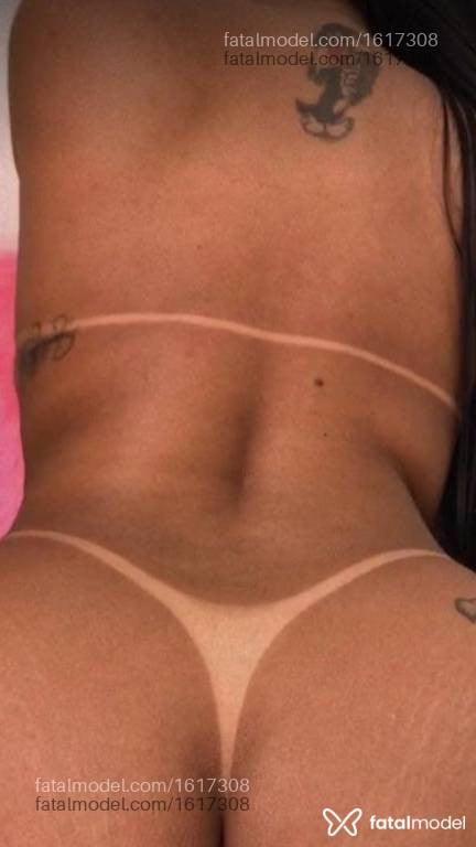 Acompanhante mulher morena (o) de olhos castanhos em Praia Grande - Niina