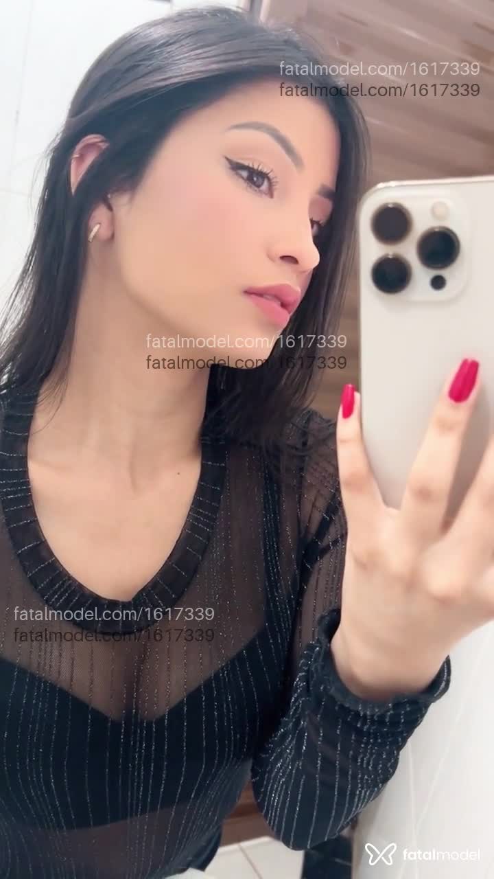 Acompanhante mulher com cabelo castanho de olhos castanhos em São Paulo Acompanhante mulher com cabelo castanho de olhos castanhos em São Paulo - Sara Sampaio