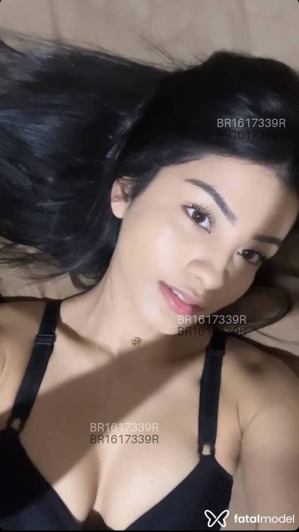 Acompanhante mulher com cabelo castanho de olhos castanhos em São Paulo Acompanhante mulher com cabelo castanho de olhos castanhos em São Paulo - Sara Sampaio