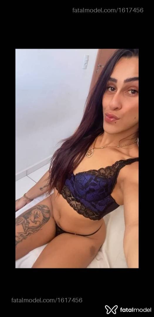 Acompanhante mulher trans com cabelo castanho de olhos castanhos em Uberlândia - Sofia Lodge
