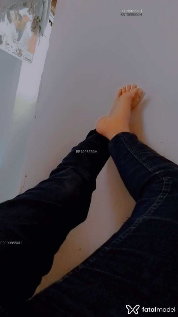 Acompanhante mulher com cabelo castanho de olhos castanhos em Virtual Acompanhante mulher com cabelo castanho de olhos castanhos em Virtual - Sophia