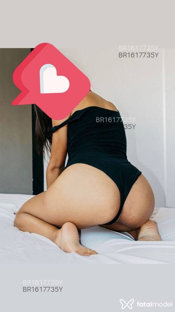 Acompanhante mulher com cabelo castanho de olhos castanhos em Quirinópolis Acompanhante mulher com cabelo castanho de olhos castanhos em Quirinópolis - Gabi Lima