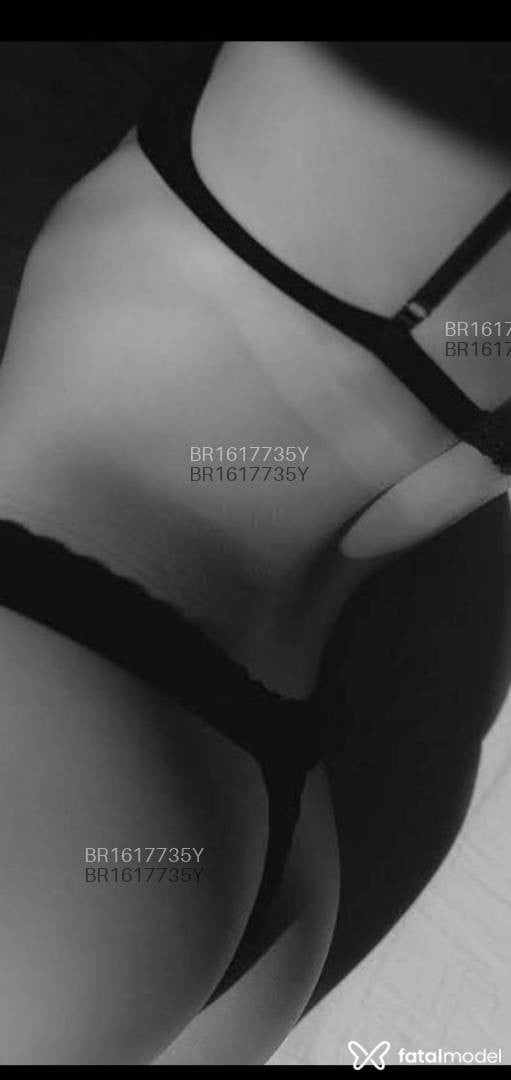 Acompanhante mulher com cabelo castanho de olhos castanhos em Quirinópolis Acompanhante mulher com cabelo castanho de olhos castanhos em Quirinópolis - Gabi Lima