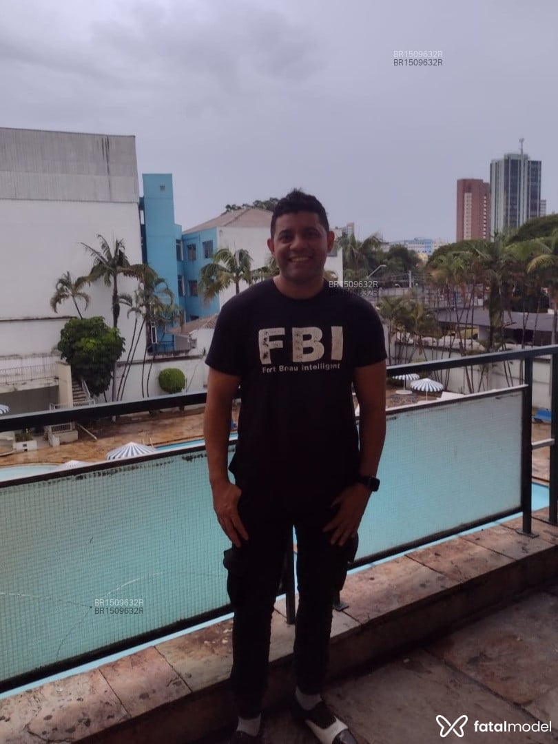 Acompanhante homem morena (o) de olhos mel em Virtual - Ronaldo Manoel
