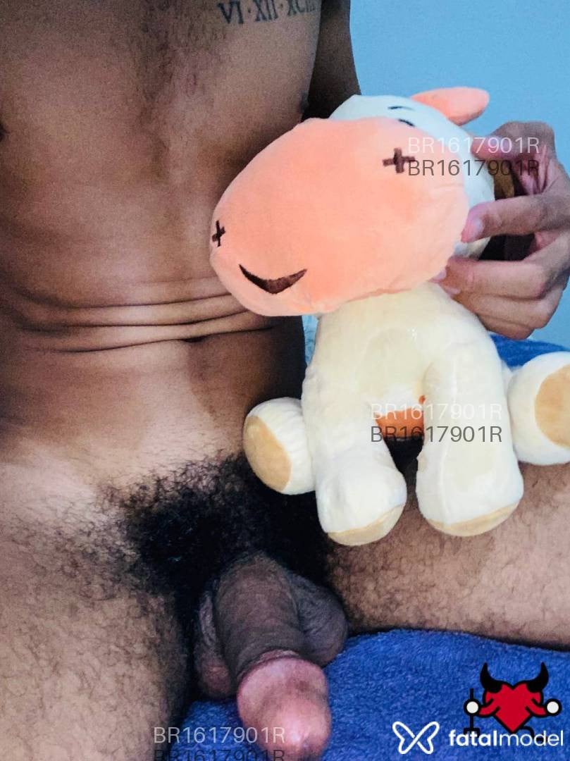 Acompanhante homem com cabelo castanho de olhos castanhos em Virtual Acompanhante homem com cabelo castanho de olhos castanhos em Virtual - Asafe Santos