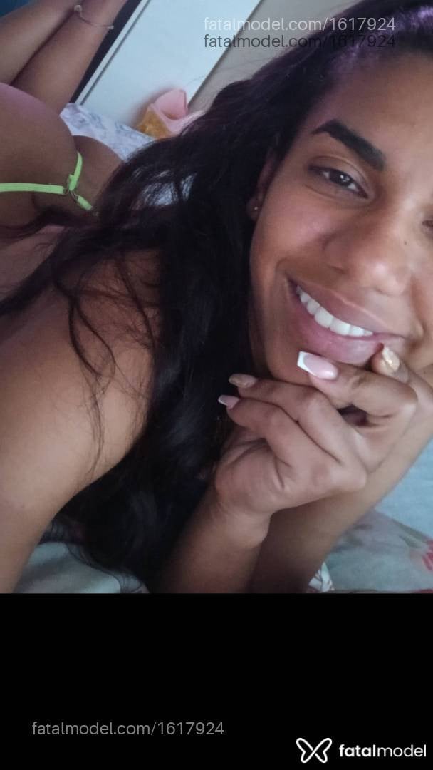 Acompanhante mulher morena (o) de olhos castanhos - Raquel