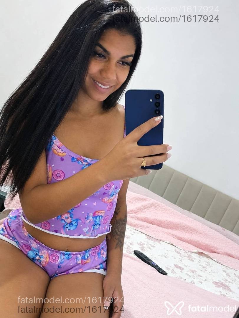 Acompanhante mulher morena (o) de olhos castanhos - Raquel