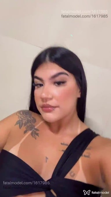 Acompanhante mulher morena (o) de olhos pretos em Teresópolis - Débora