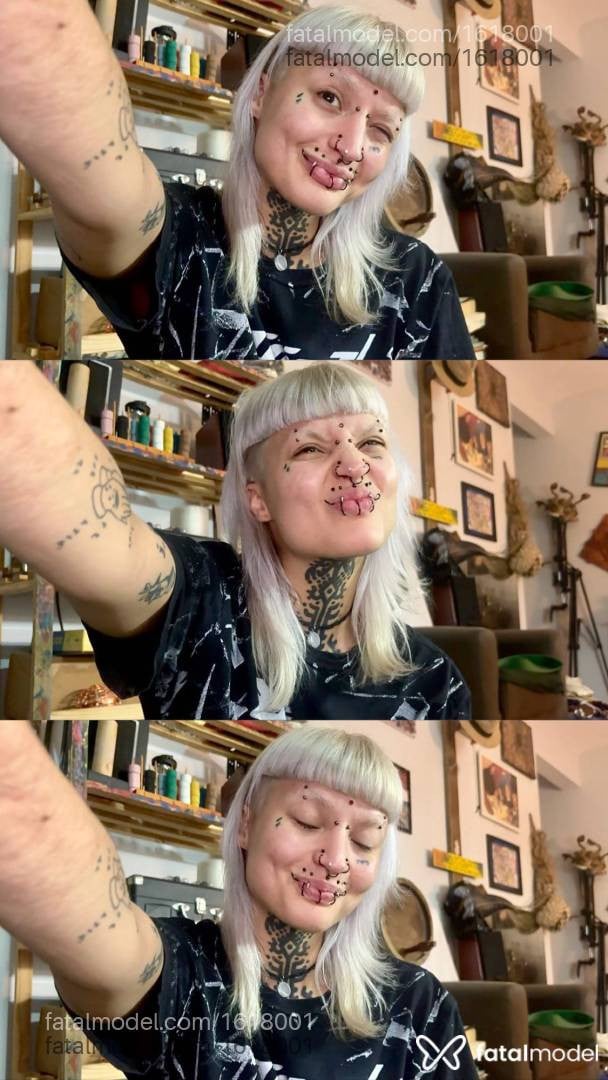 Acompanhante mulher com cabelo colorido de olhos castanhos - Mistress Michi