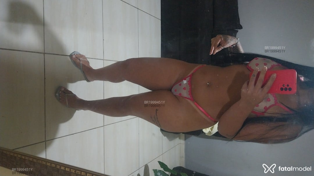 Acompanhante mulher morena (o) de olhos castanhos - Carol