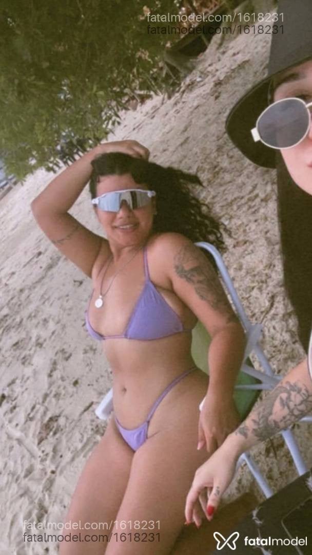 Acompanhante mulher morena (o) de olhos pretos - Kelly Baroso