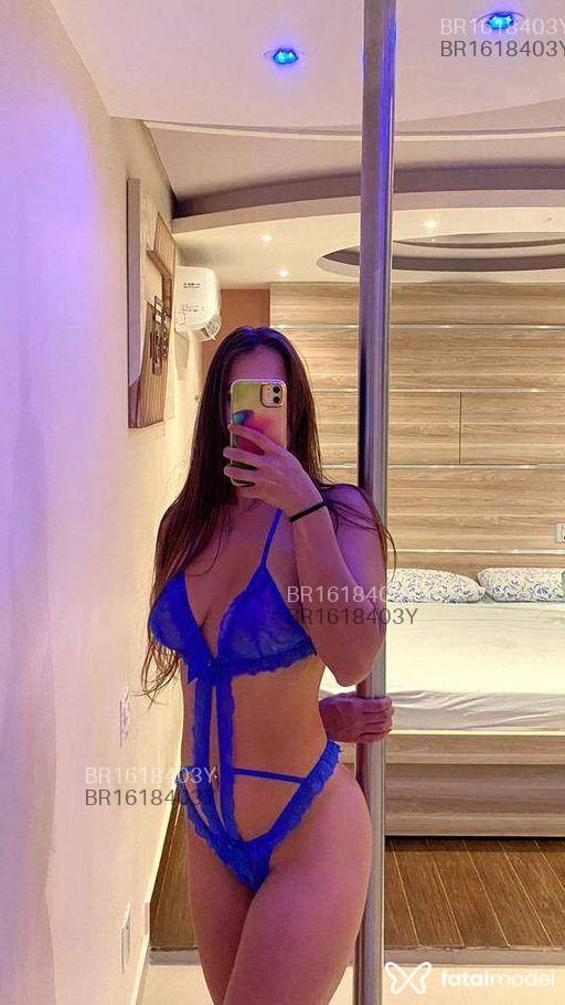 Acompanhante mulher com cabelo castanho de olhos mel em Rio de Janeiro - Jeniffer Silva