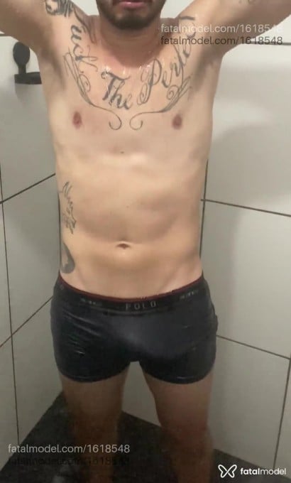 Acompanhante homem com cabelo castanho de olhos castanhos em São Paulo - Jogadoor Tatuuado
