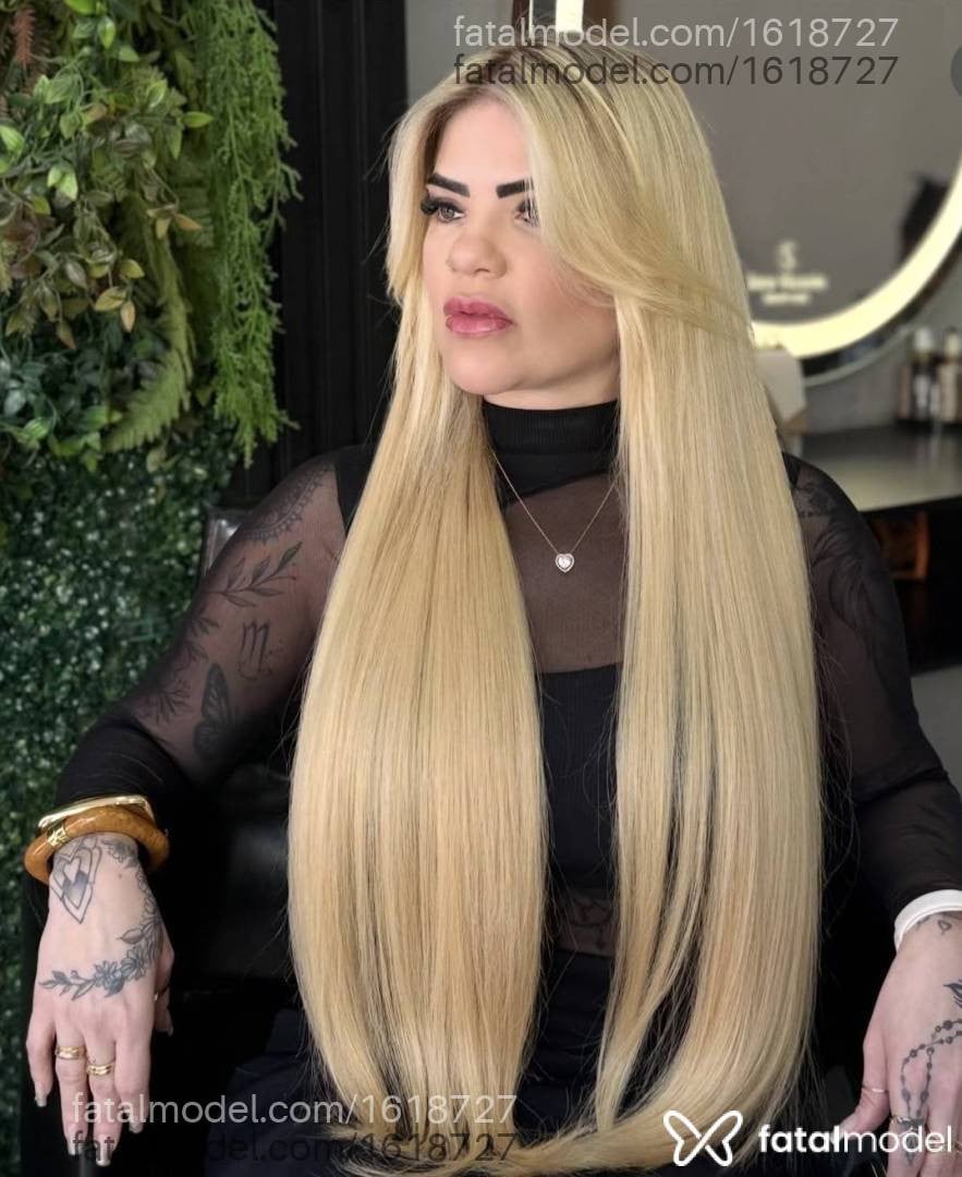 Acompanhante mulher loira (o) de olhos verdes - Andressa