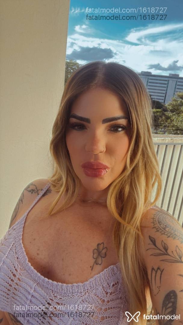 Acompanhante mulher loira (o) de olhos verdes em Ubatuba - Andressa