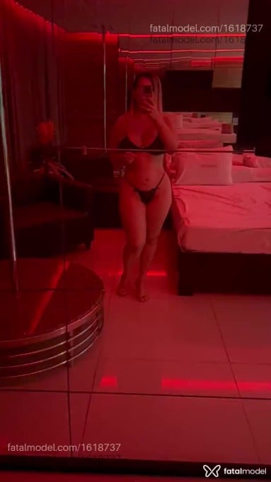 Acompanhante mulher loira (o) de olhos castanhos em Belém - Grazi