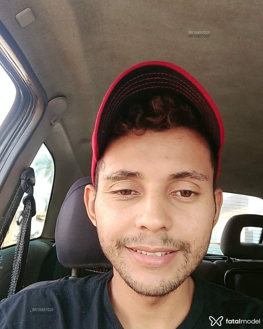 Acompanhante homem com cabelo castanho de olhos castanhos em Piracicaba - Marcos