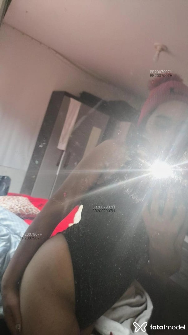 Acompanhante mulher trans morena (o) de olhos castanhos em Porto Alegre - Rhyanna
